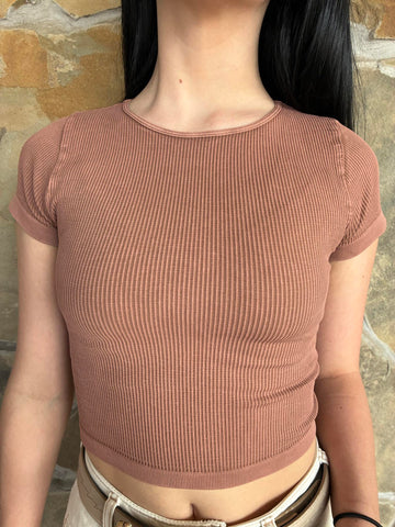 Mousse Fitted Short Sleeve