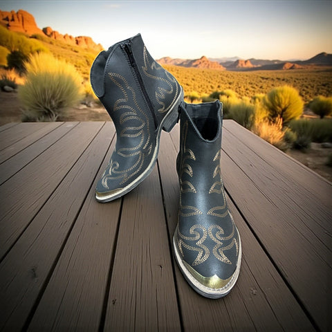 Tazz Boot- Black